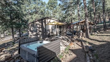 Studio (2 Bedrooms) | Bagian depan properti