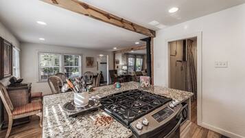 Studio (2 Bedrooms) | Fasilitas properti