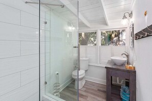 Shower, towels