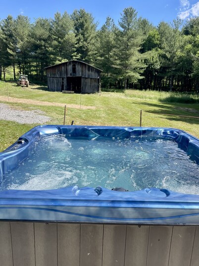 Near Grayson Highlands Hot Tub & Creekside Fun