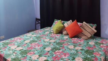 1 bedroom, in-room safe, desk, iron/ironing board