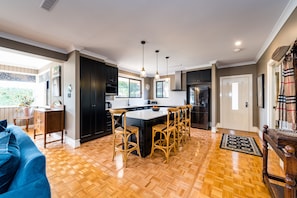Family House | Private kitchen | Full-size fridge, microwave, oven, stovetop - Hedge House- luxury space style location (East Toowoomba)