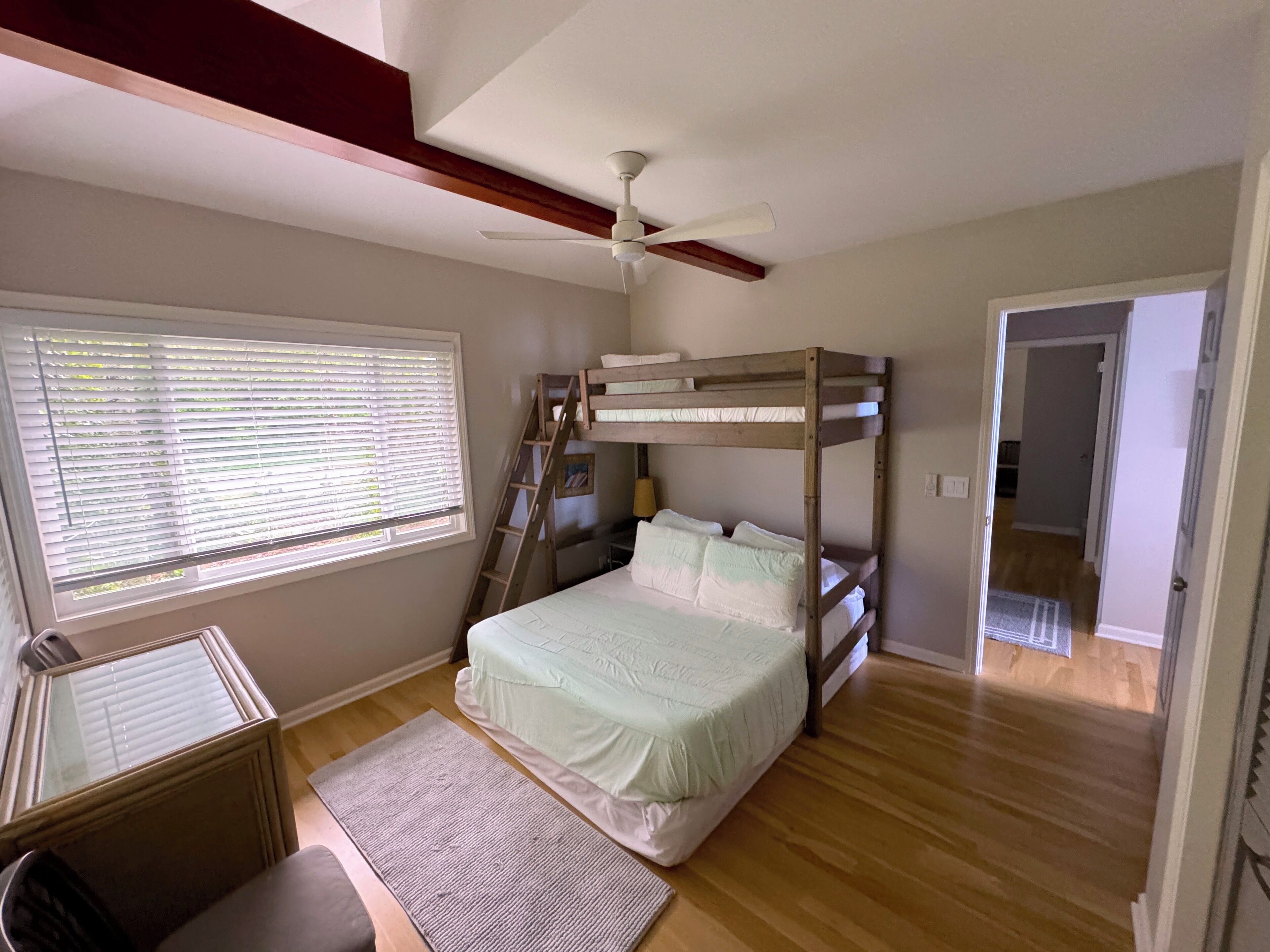 3 bedrooms, in-room safe, iron/ironing board, free WiFi