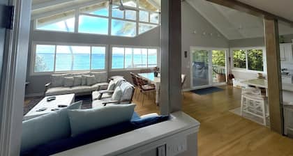 Stunning Kawela Bay Beachfront Home - 3 bedrooms - sleeps 9