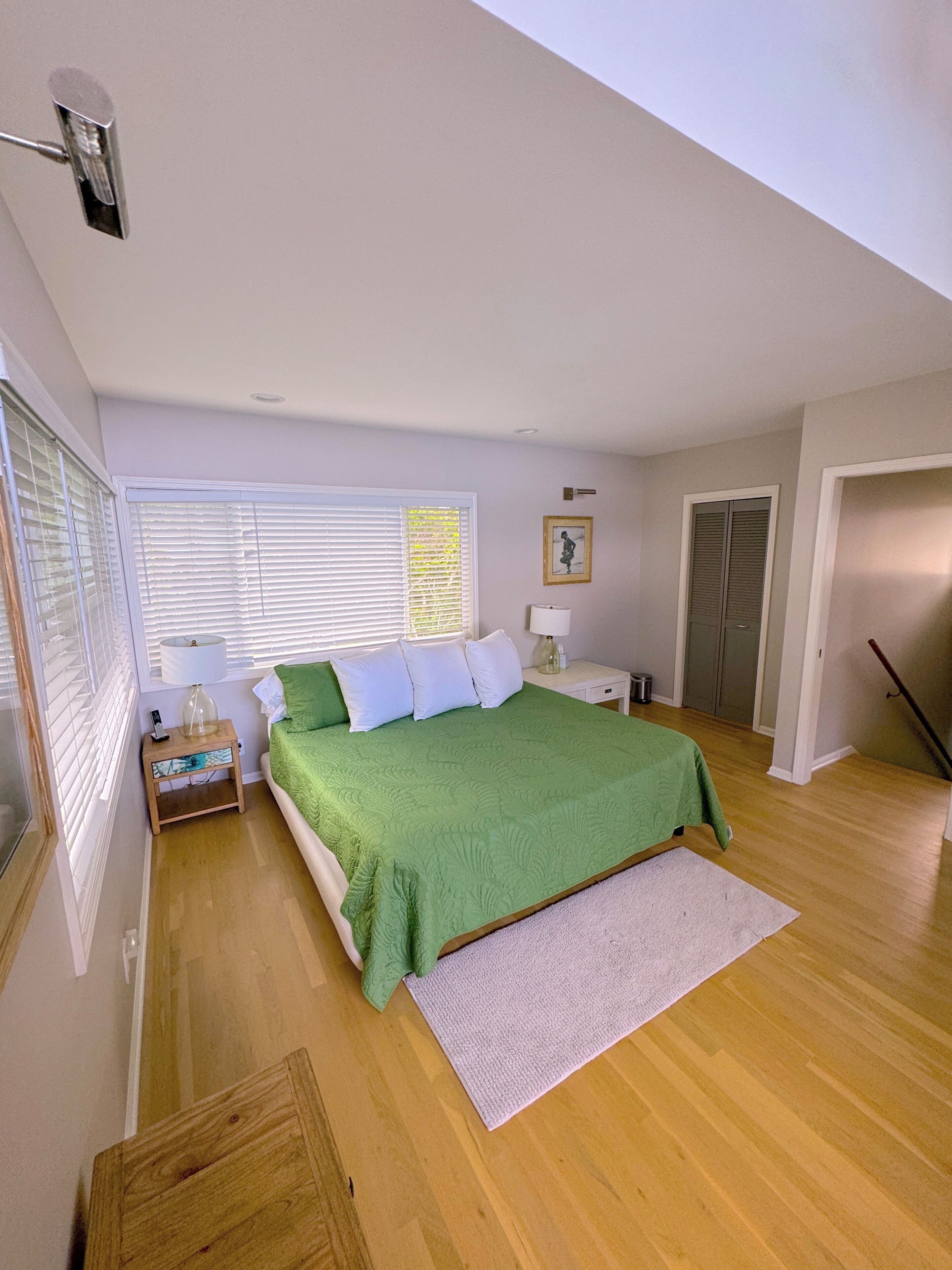 3 bedrooms, in-room safe, iron/ironing board, free WiFi