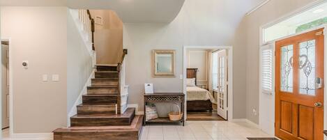 5 camere, ferro/asse da stiro, culla da viaggio, Wi-Fi gratuito