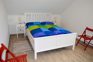 2 bedrooms, WiFi, bed sheets