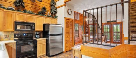 Refrigerador, microondas, horno, placa de cocina