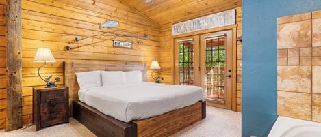 アイロン / アイロン台、WiFi (無料)、ベッドシーツ