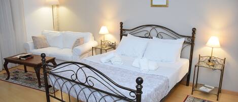 1 makuuhuone, silitysrauta/-lauta, ilmainen Wi-Fi, vuodevaatteet