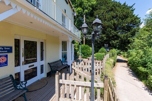 Holiday Home In Ross On Wye Near Goodrich Castle - Symonds Yat