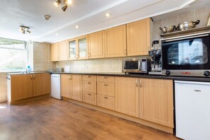 House | Private kitchen - Holiday Home in Ross on Wye Near Goodrich Castle (Ross-on-Wye)