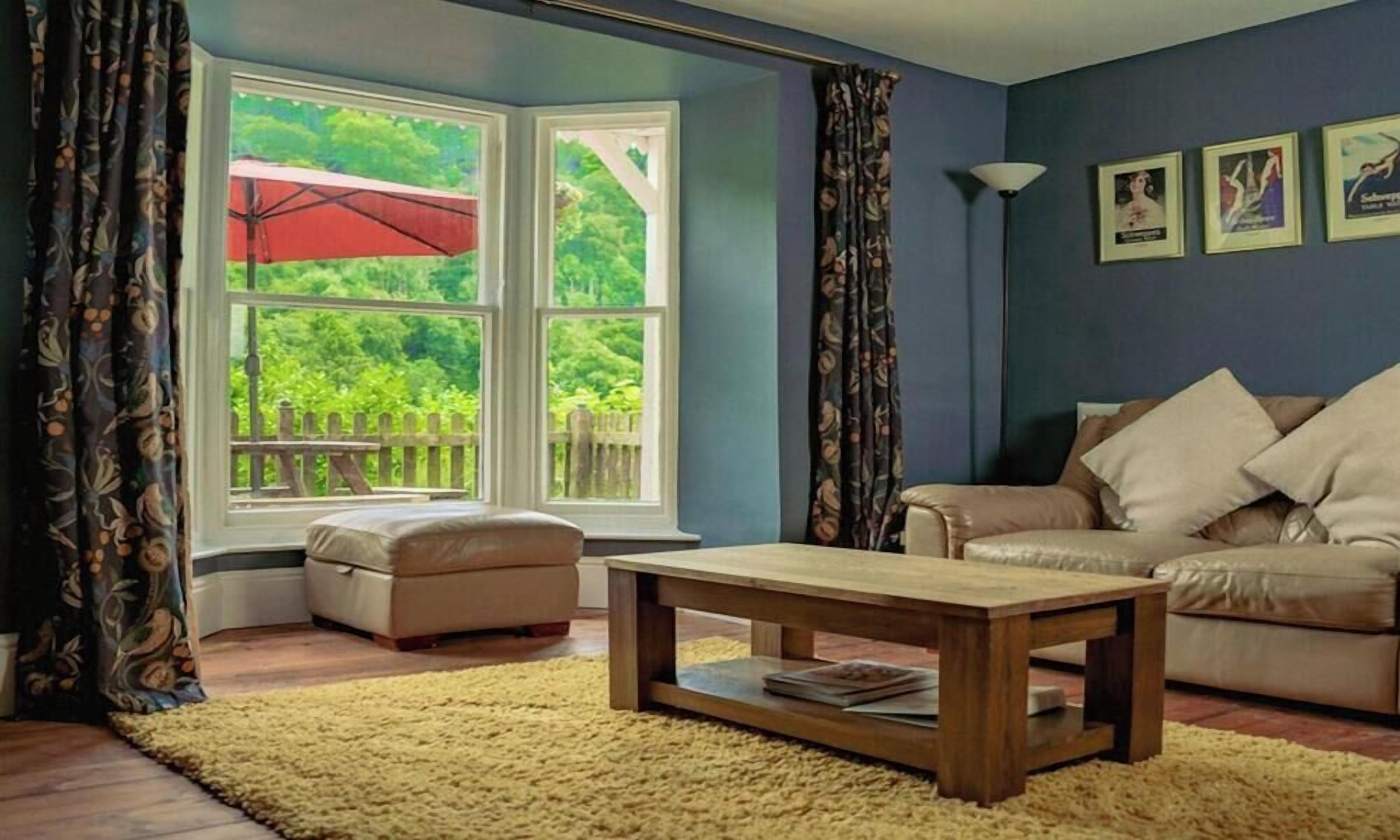 House | Living room | TV