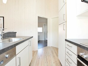 Ferienhaus | Eigene Küche | Kühlschrank, Mikrowelle, Ofen, Herdplatte