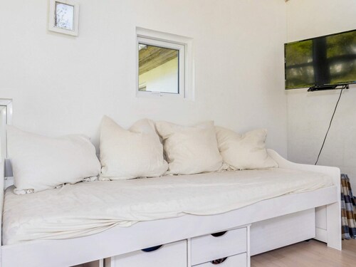 8 Person Holiday Home in Hojslev