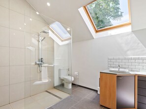 House | Bathroom