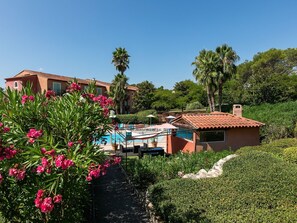Exterior - Serene Holiday Home in Mouans Sartoux With Swimming Pool (Mouans-Sartoux)