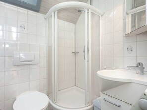 House | Bathroom