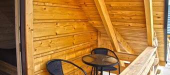 Eco-friendly House by Goszcza Lake