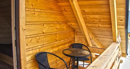 Eco-friendly House by Goszcza Lake
