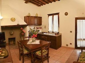 Dining - Belvilla by OYO Casa Anna (Cortona)
