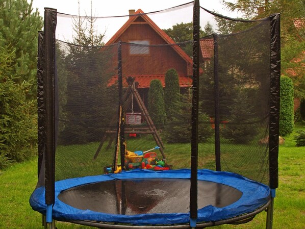 Garden - Holiday Home in Kopalino Near Baltic Coast (Choczewo)