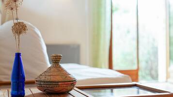 1 bedroom, individually furnished, bed sheets