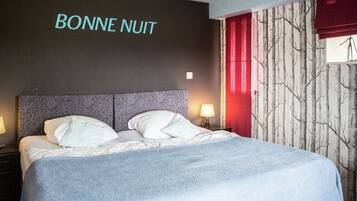 Biệt thự | 4 phòng ngủ, trang bị nội thất với thiết kế riêng biệt