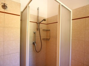 Bathroom - Farmhouse in Casperia With Pool & Scenic Views (Casperia)