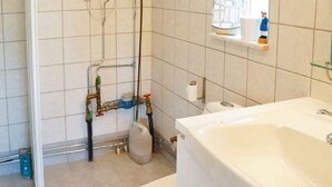 Bathroom - 3 Person Holiday Home in Gryt (Gryt)