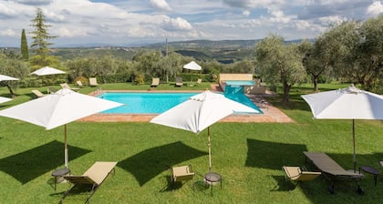 Tuscan Cottage With 2 Pools