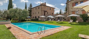 Tuscan Cottage With 2 Pools