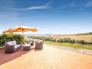 Apartment | Exterior - Splendid Holiday Home in Orciatico with Hot Tub & Pool (Lajatico)