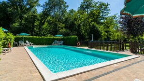 Unclassified image, 2 of 29, button - Stunning Farmhouse in Gubbio with Hot Tub & Pool (Gubbio)