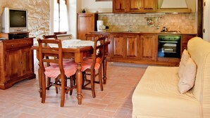 Unclassified image, 4 of 29, button - Stunning Farmhouse in Gubbio with Hot Tub & Pool (Gubbio)