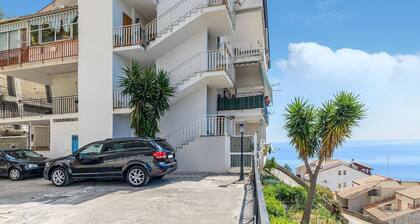 Stunning Holiday Home in Letojanni Near Sea