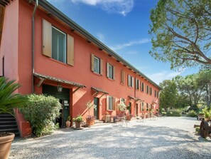 House | Exterior - Apartment on an Estate near Rome (Rome)