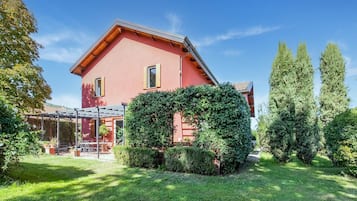 House | Exterior