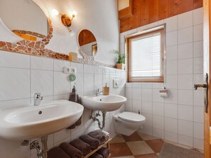Unclassified image, 5 of 35, button - Mountain View Family Chalet in Piesendorf with Sauna near Ski Lift (Piesendorf)