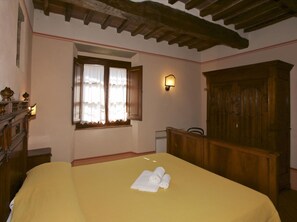 1 bedroom, individually furnished, bed sheets