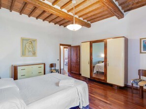 Villa | 5 slaapkamers, individueel gemeubileerd, beddengoed