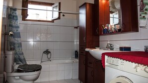 Unclassified image, 5 of 35, button - Elegant Holiday Home in Lixouri near Lepeda Beach (Kefalonia)