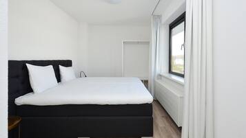 House | 3 bedrooms, individually furnished, bed sheets