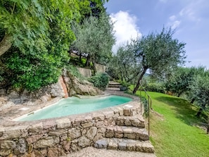 Pool - Peaceful Holiday Home in Camaiore with Hot Tub (Camaiore)