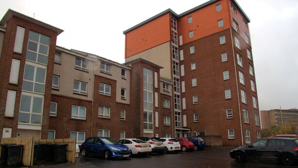 Exterior - Appealing Holiday Home in East Klibride near Heritage Park (Glasgow)