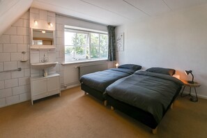 บ้านพัก | 3 ห้องนอน, ตกแต่งพิเศษโดยเฉพาะ, ผ ้าปูที่นอน