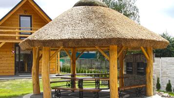 House | Outdoor dining