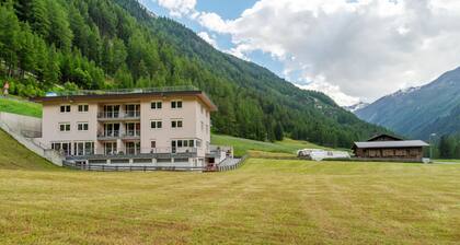 Valley-view Apartment in Zwieselstein With Ski-storage
