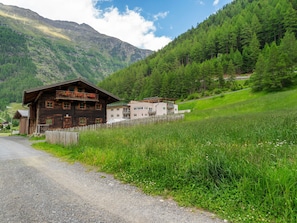 Exterior - Valley-view Apartment in Zwieselstein With Ski-storage (Soelden)