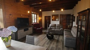 Dining - Alluring Villa in Cagli With Garden (Sanremo)